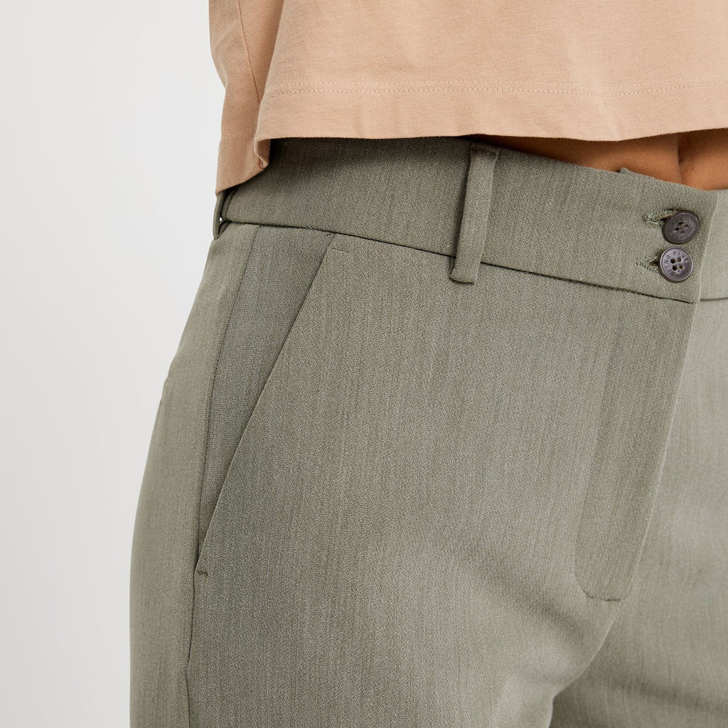 OurUnits Trousers DaphneFV 017_GRS Green Leaf details