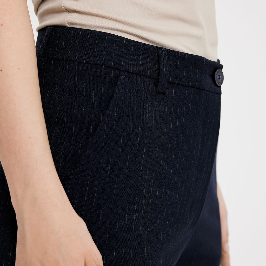 OurUnits Trousers EmmaFV 553_GRS Navy Pinstripe details