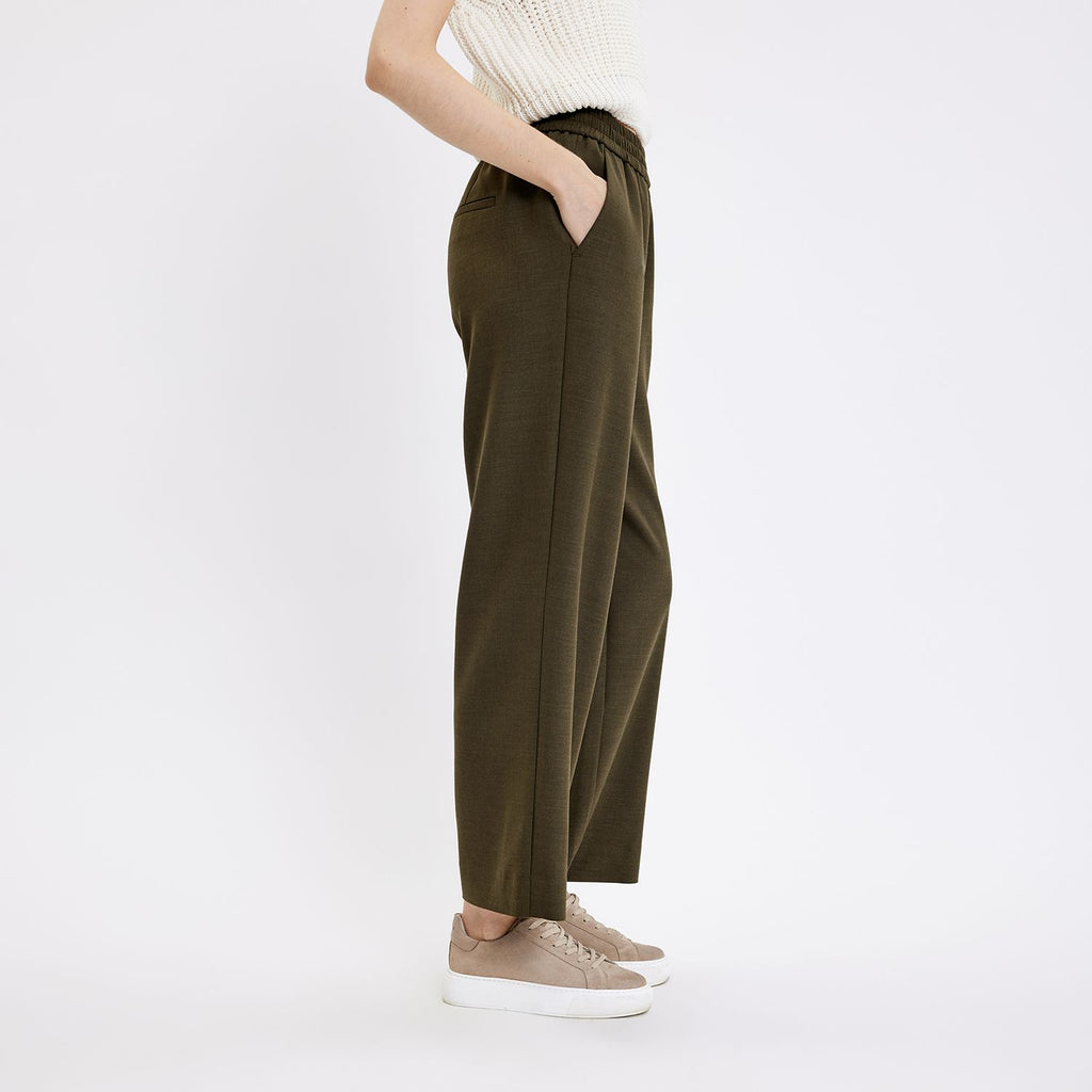 OurUnits Trousers LouiseFV Ankle 085 side