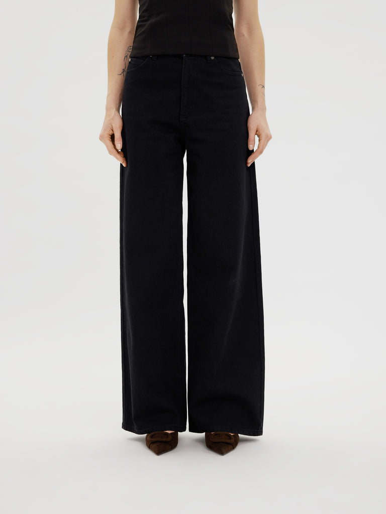 AbbyFV_768_RCS_Blended Black_Rinse FRONT