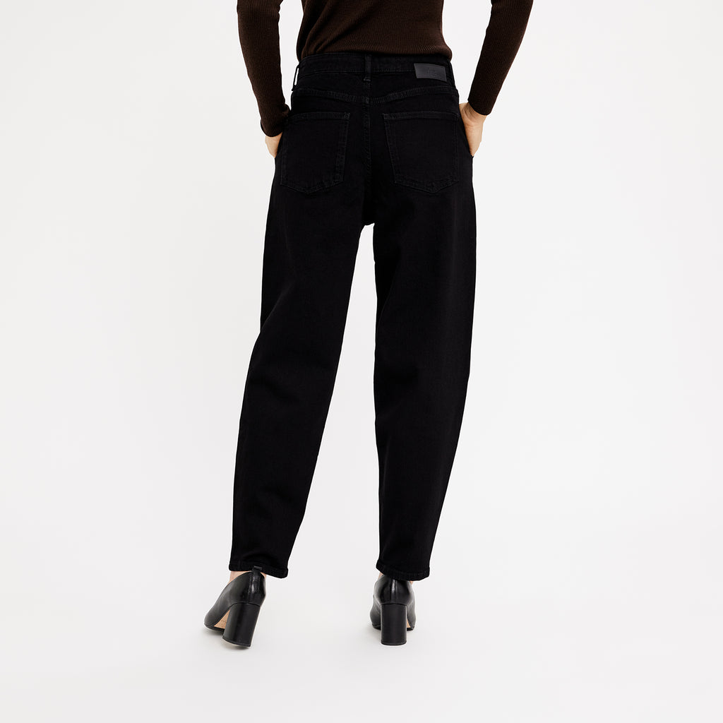 AlbaFV_241 Black_Auto BACK