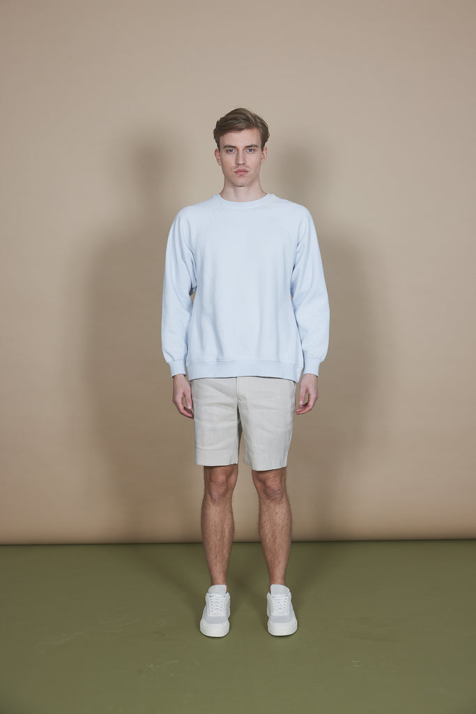 AlvinPL_Shorts_769 Sand_Linen MODEL