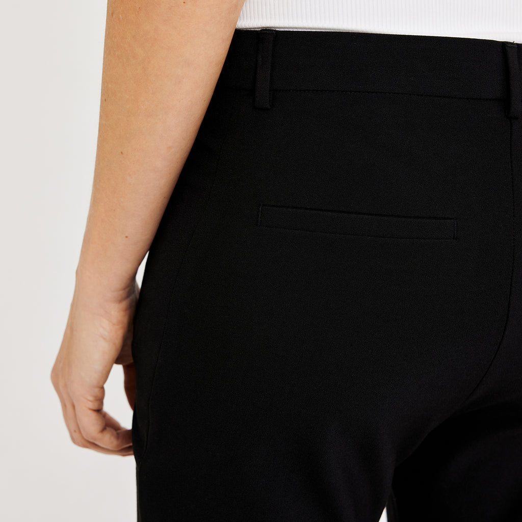 AngelieFV_Split_285 Black DETAIL_1