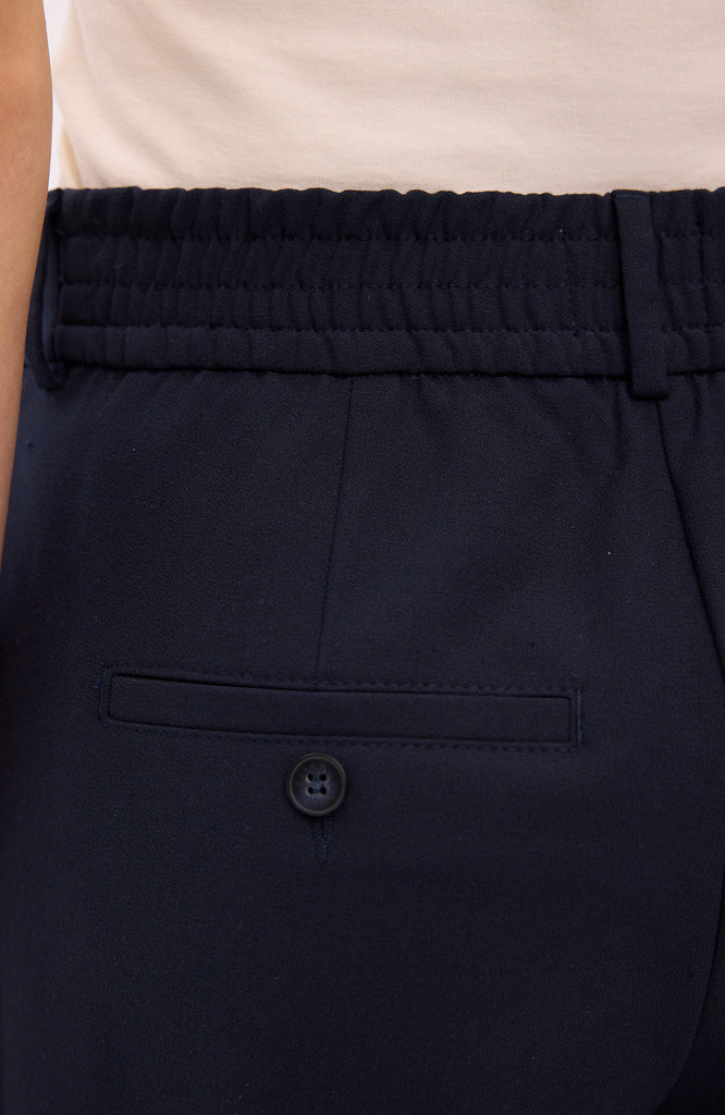 DaphneFV_285 Navy DETAIL