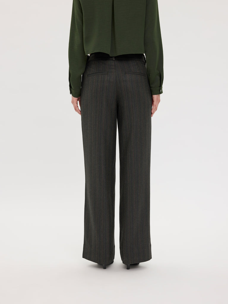 DenaFV_225 Evergreen_Herringbone BACK