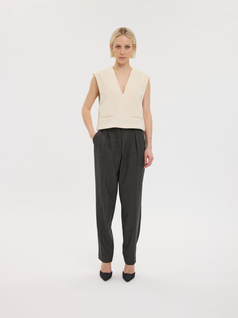Five Units Trousers EmiliaFV 110_GRS Black Coffee Fusion model