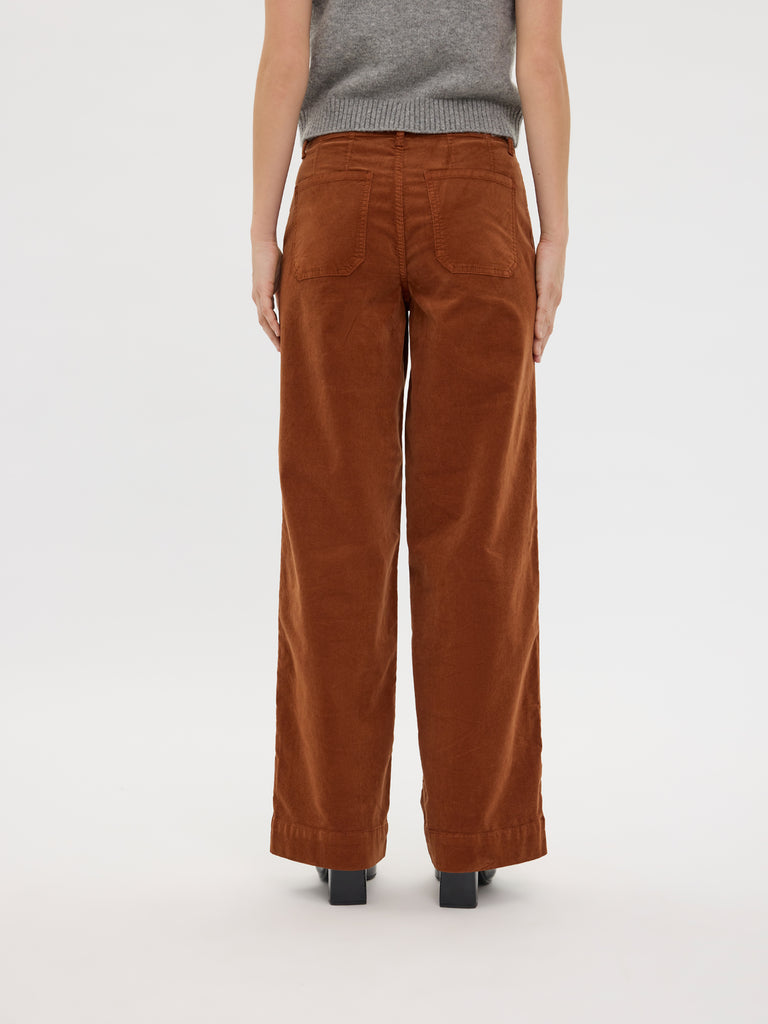 EricaFV_618 Squirrel_Mini_Corduroy BACK