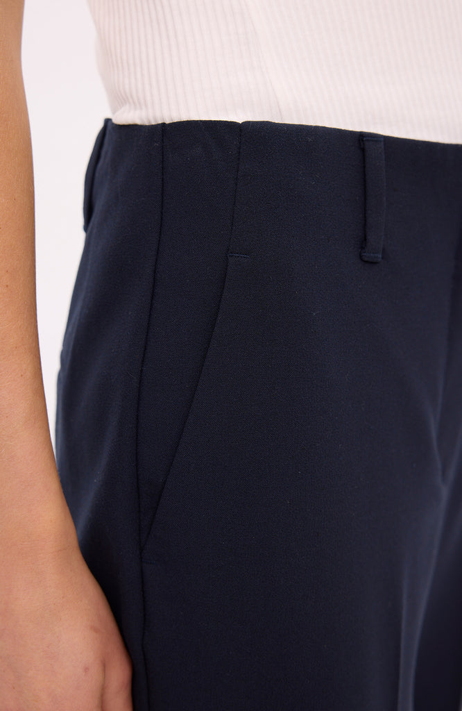 JuliaFV_285 Navy DETAIL