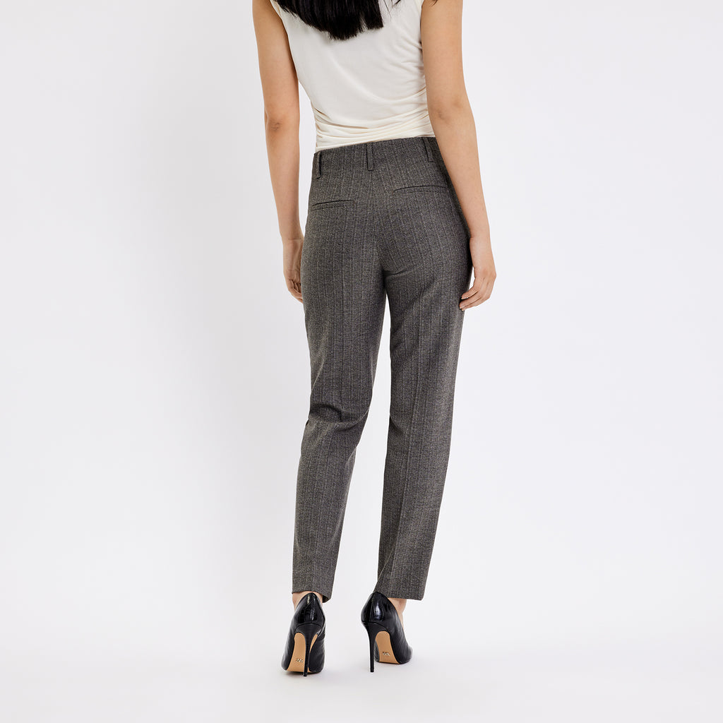 JuliaFV_872_RCS_Blended Cool_Taupe_Melange BACK