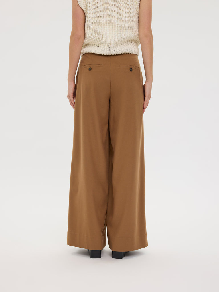 LauraFV_061 Golden_Brown BACK