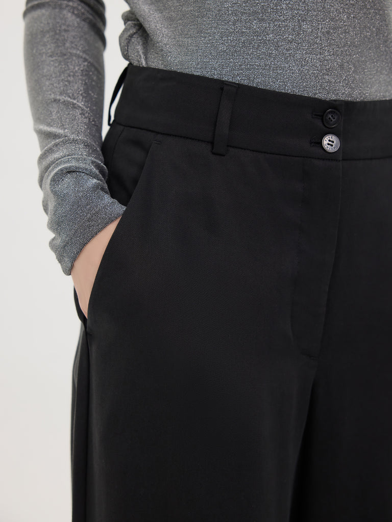 LauraFV_849 Raven DETAIL