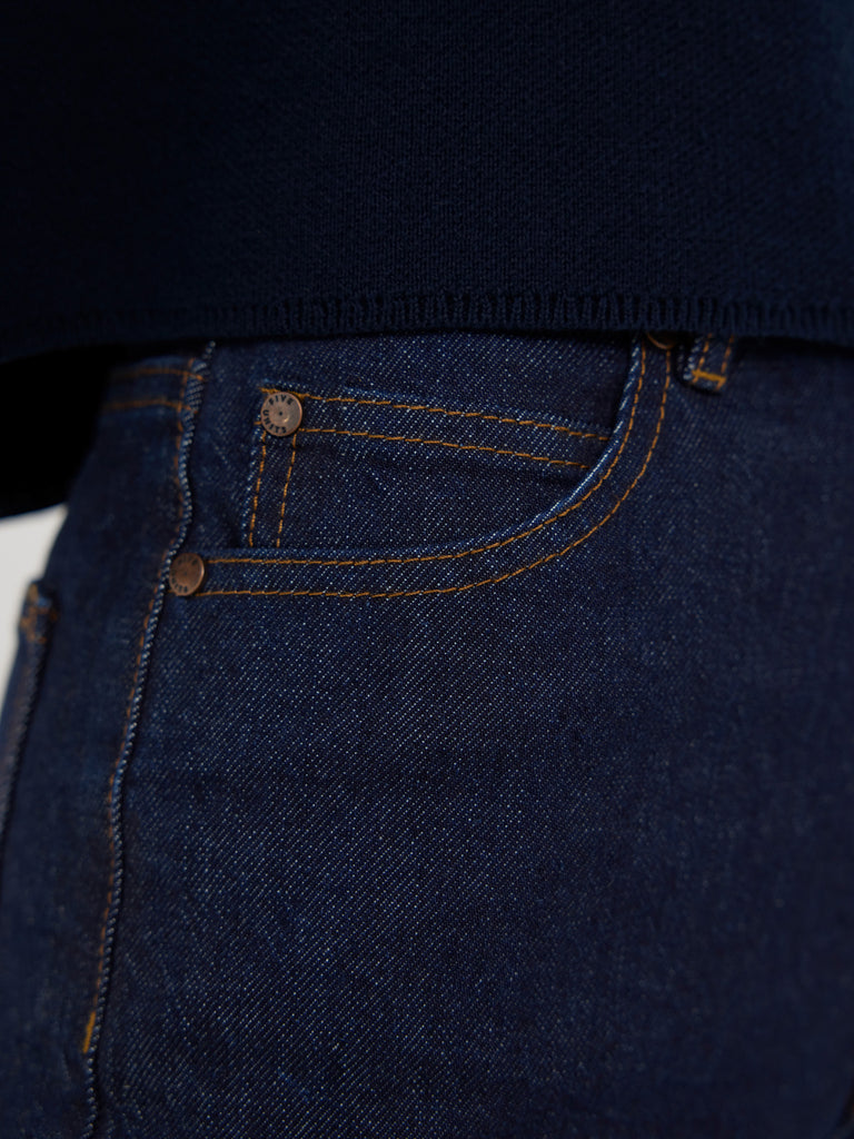 OdetteFV_745_RCS_Blended Dark_Rinse DETAIL