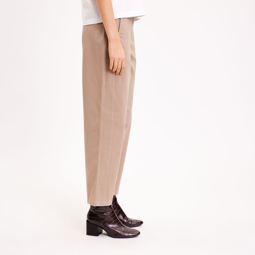 Five Units Trousers OlgaFV Ankle 820 side