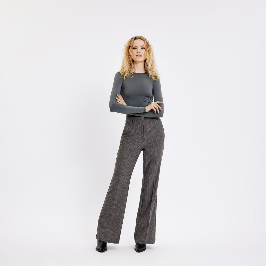 Five Units Trousers OliviaFV 872_RCS-Blended Cool Taupe Melange model