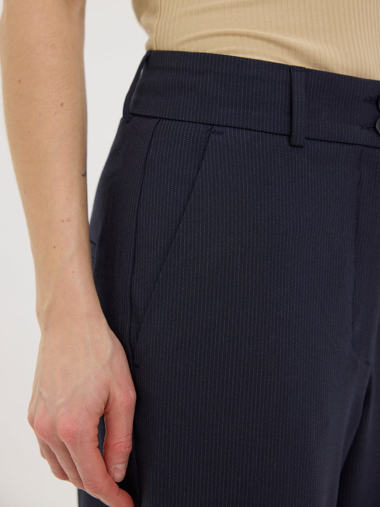 SophiaFV_077_GRS Navy_Mini_Pin DETAIL