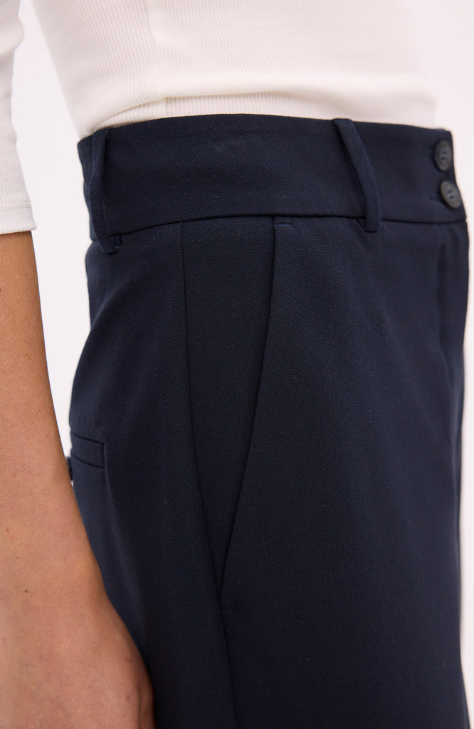 SophiaFV_285 Navy DETAIL