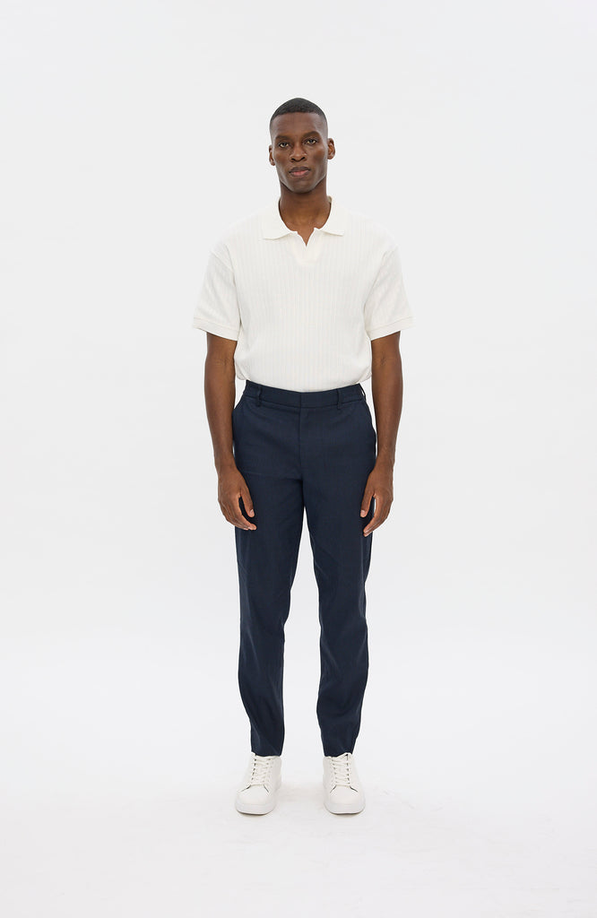 TheoPL_769 Navy_Linen MODEL