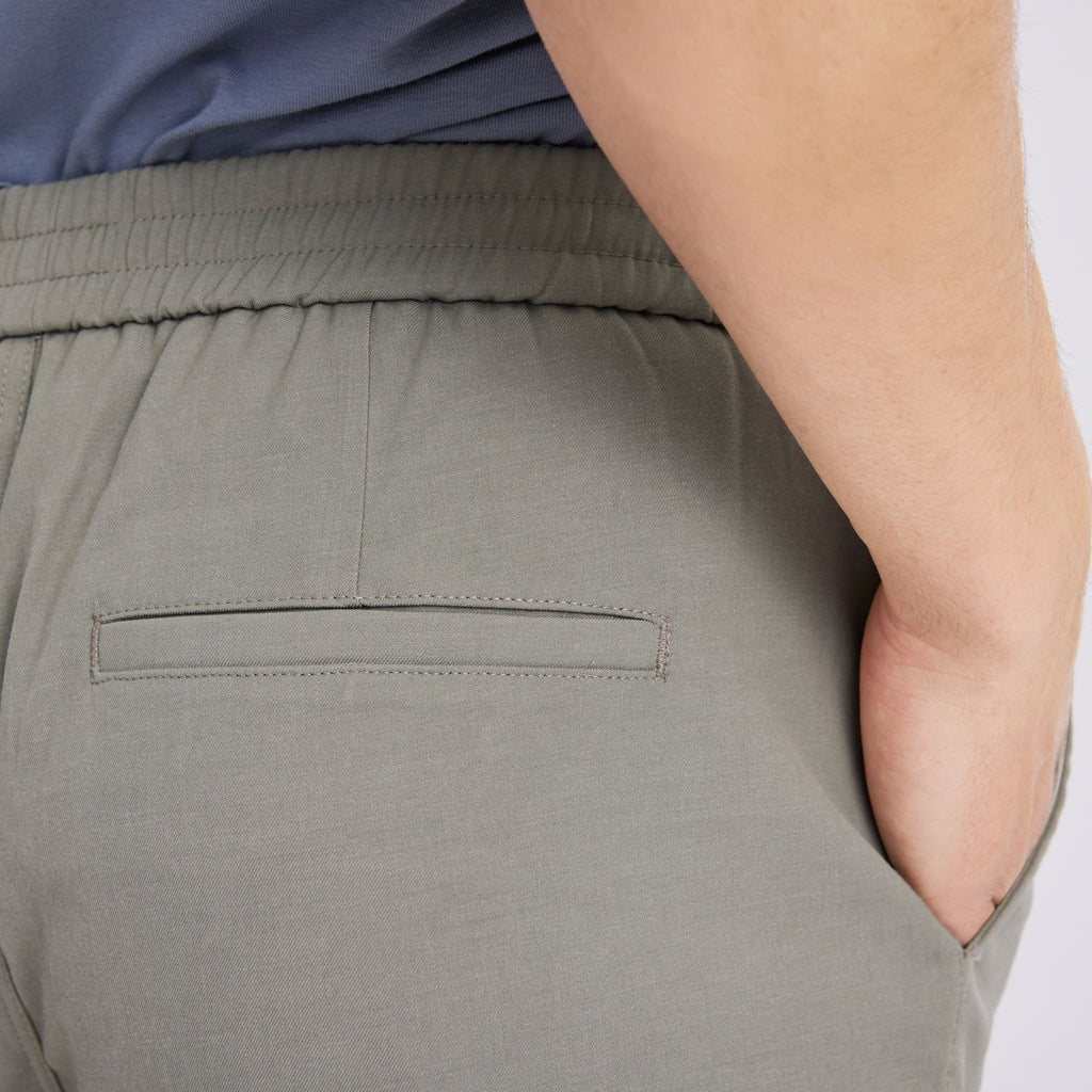 Plain Units Trousers TuriPL Shorts 012 Agave Green details