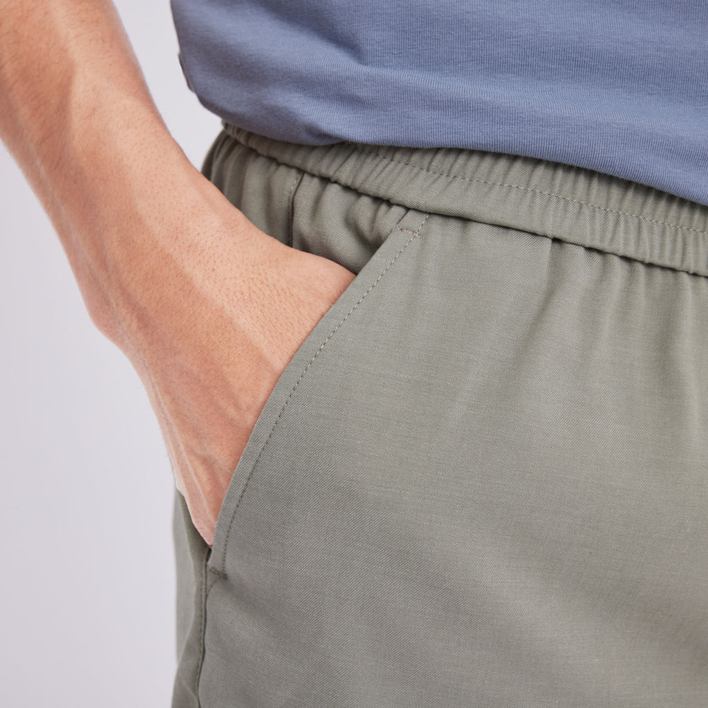 Plain Units Trousers TuriPL Shorts 012 Agave Green details