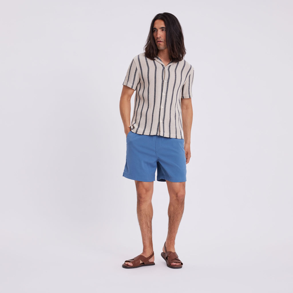 Plain Units Trousers TuriPL Shorts 012 Dive Blue model