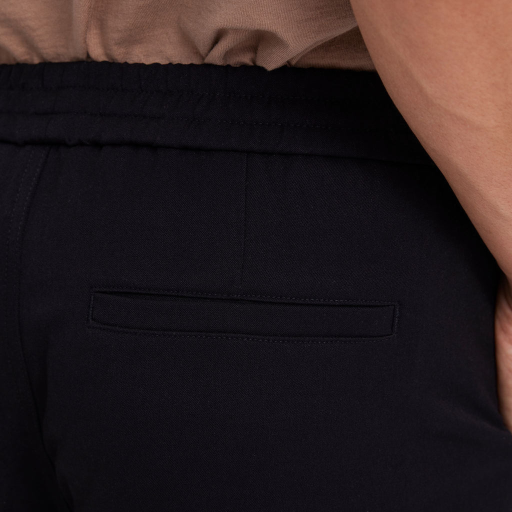 Plain Units Trousers TuriPL Shorts 041 Black details
