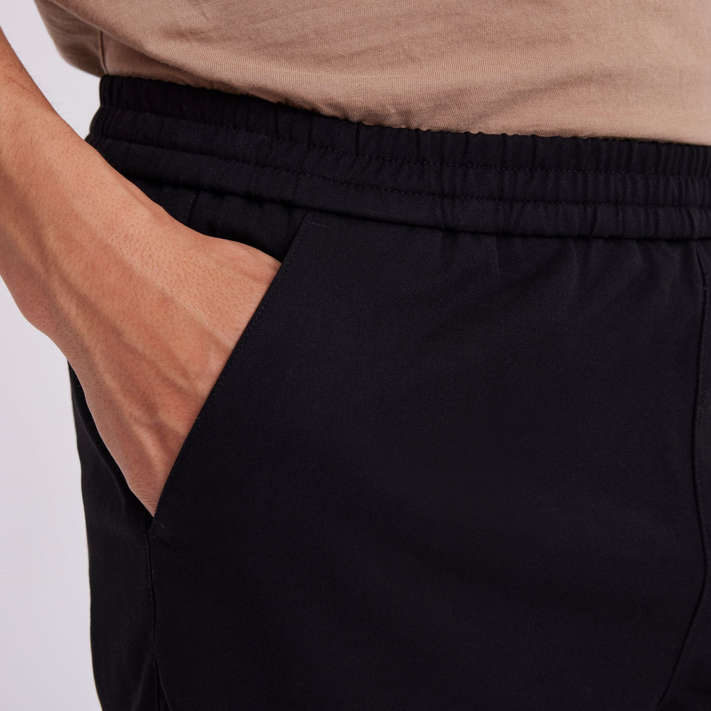 Plain Units Trousers TuriPL Shorts 041 Black details