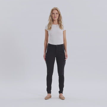 JolieFV_Cargo_820 Black VIDEO