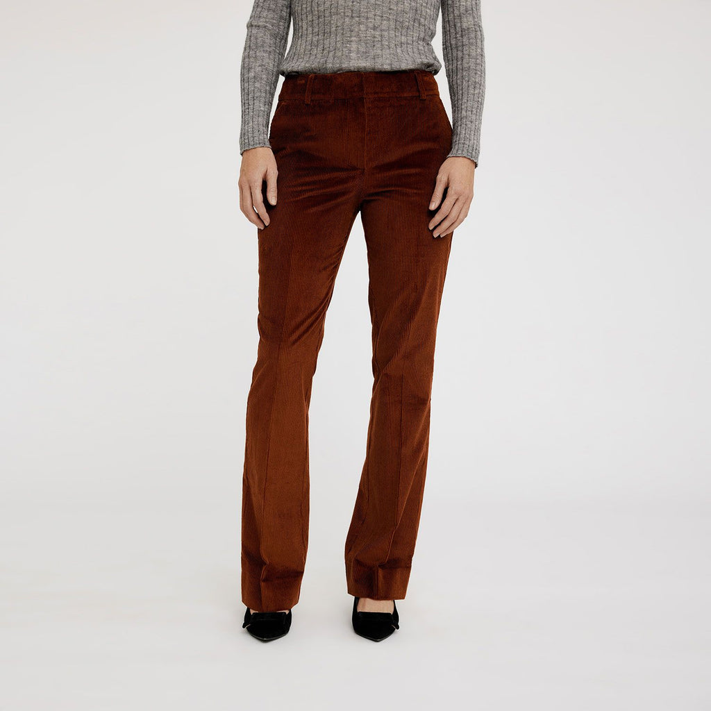 Five Units Trousers ClaraFV 837 Rust Corduroy front