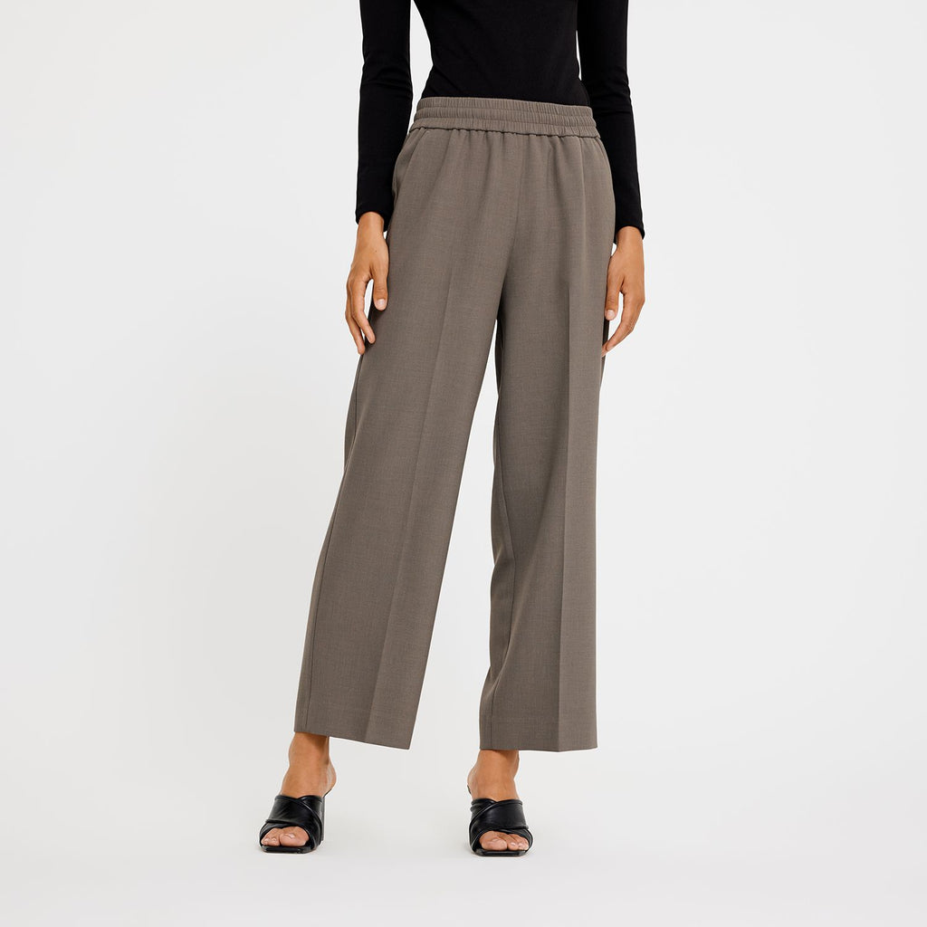 OurUnits Trousers LouiseFV Ankle 085 front