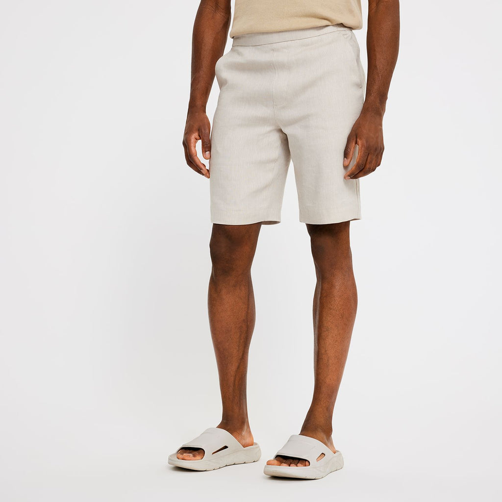 Plain Units Trousers TheoPL Shorts 769 Sand Linen front